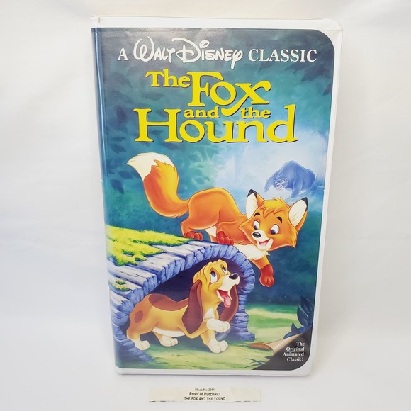 Tested-Disney The Fox and The Hound VHS w/ Bonus Disney Collector Mystery Pack - Picture 3 of 11